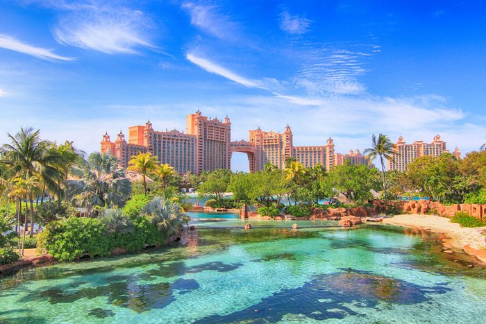 Tour the Atlantis Paradise Island Resort