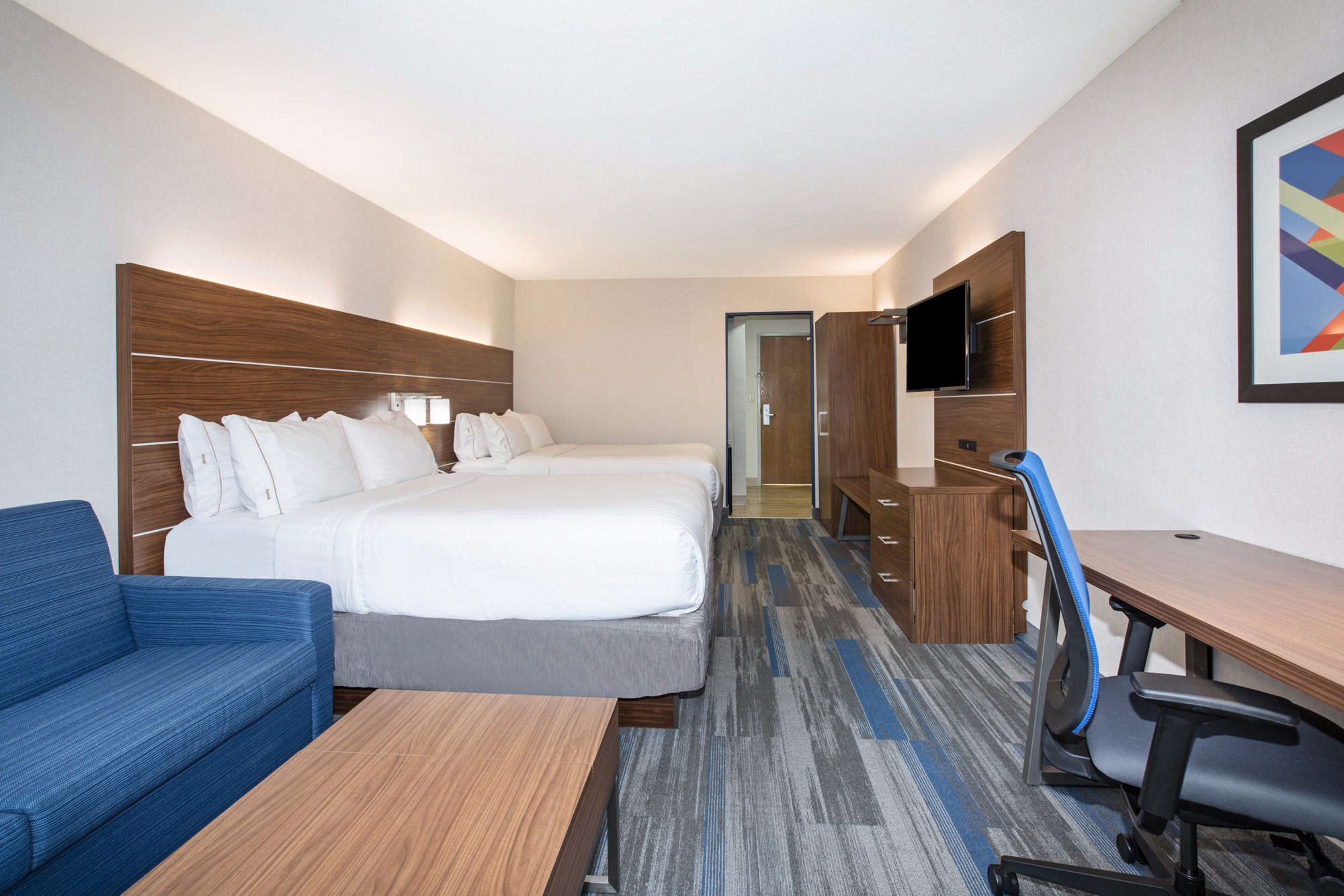 Hotel photo 20 of Holiday Inn Express Kansas City - at the Legends.