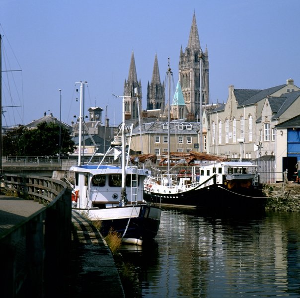 2023年 Truro Cathedral - 行く前に！見どころをチェック - トリップ