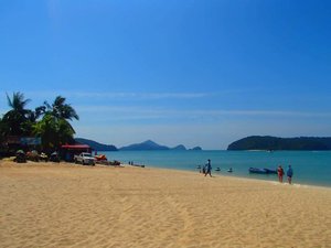 Pool & Beach