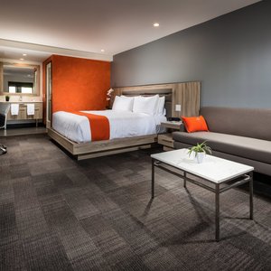 King Standard Room