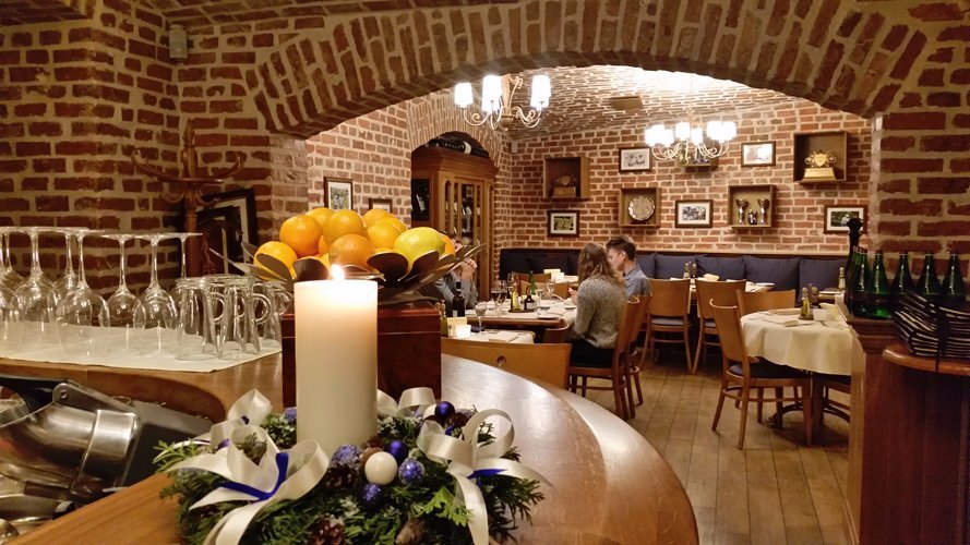 Sight to Golf room, one of our favourite side of restaurant