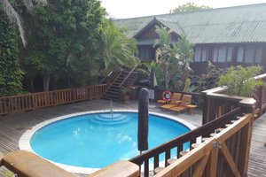 Pool & Beach