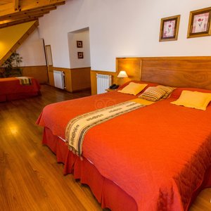 The Triple Standard Room at the Los Naranjos Hotel