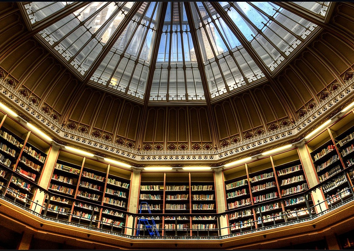 Крупнейшая электронная библиотека. Библиотека британского музея в Лондоне. Национальная библиотека Великобритании книгохранилище. Читальный зал британского музея Лондон Англия. Британская библиотека (British Library).