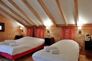 Room & Suite