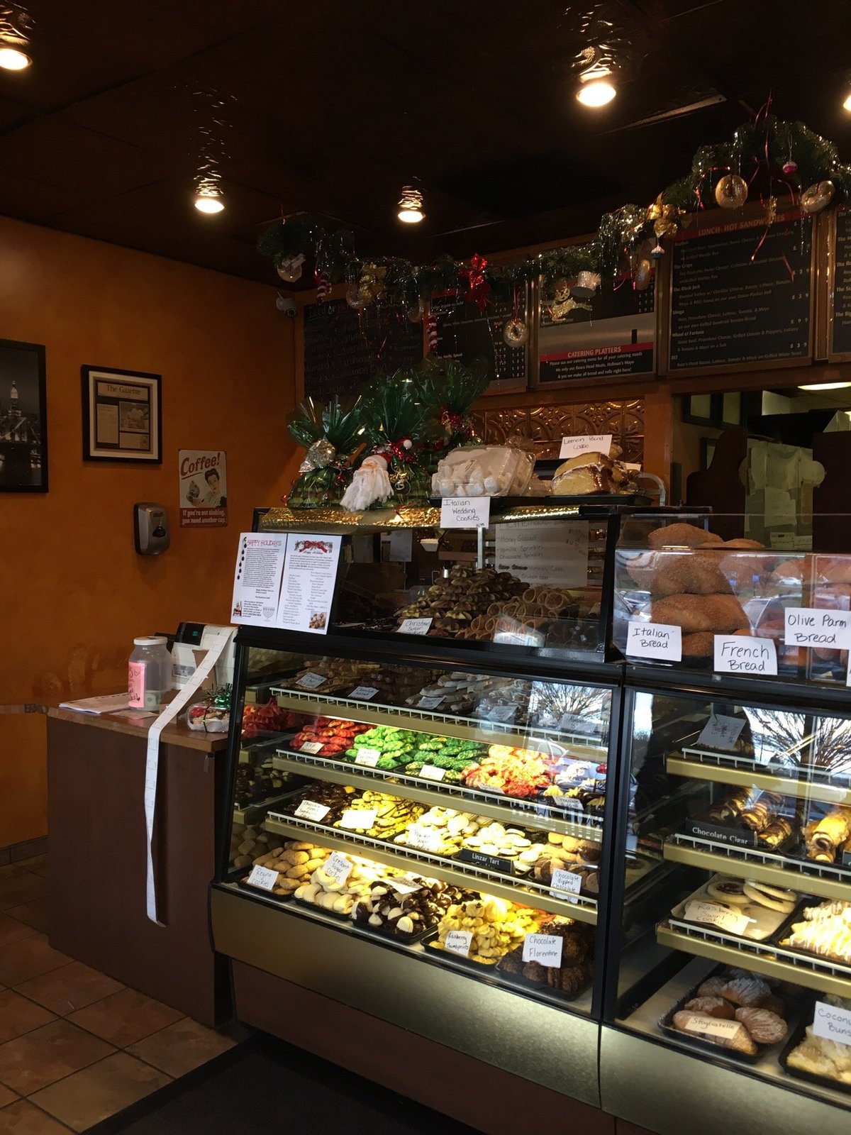 ROYALICIOUS BAGEL BAKERY AND DELI, Charles Town - Restaurant Reviews,  Photos & Phone Number - Tripadvisor