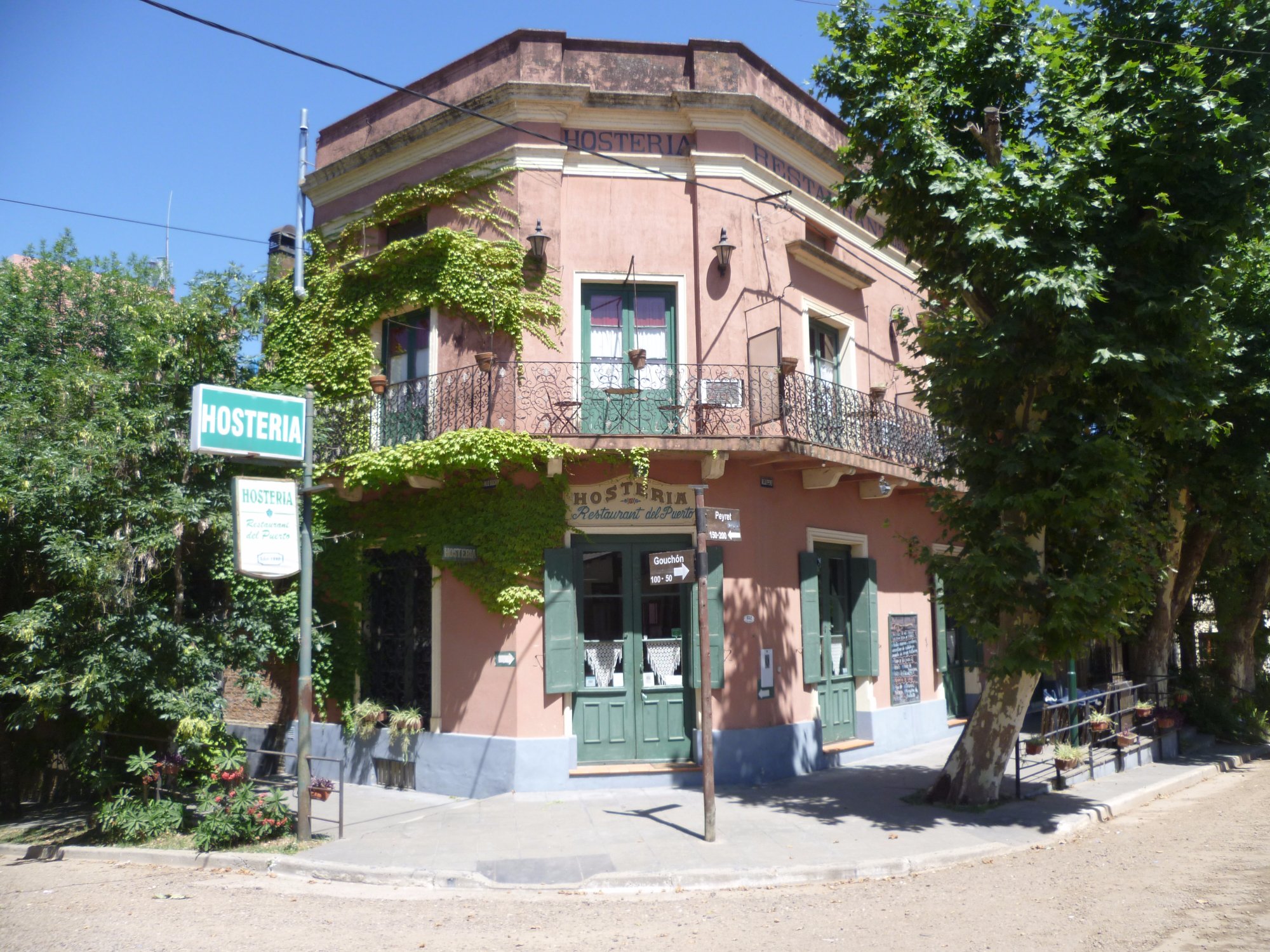 Hotel photo 1 of Hosteria del Puerto.