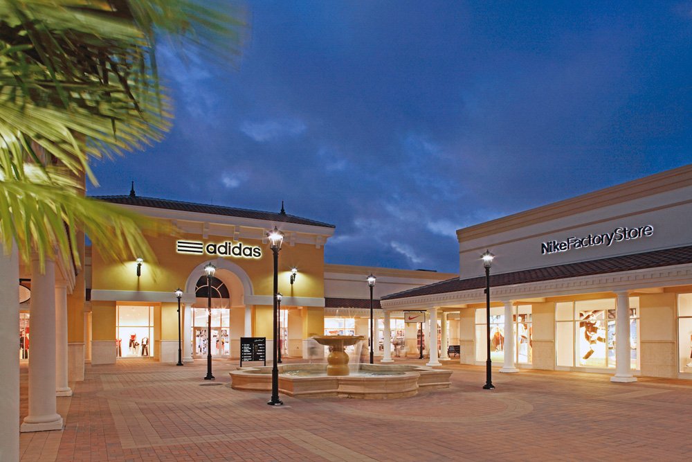 Orlando International Premium Outlets Lohnt es sich Aktuell fur 2024 Mit fotos