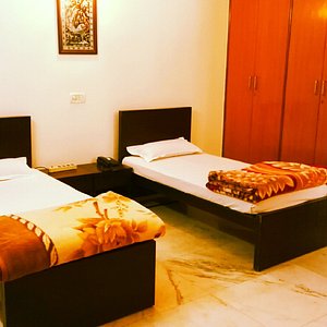 Bedroom with seprate Beds
