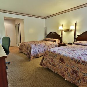 Our Double rooms provide a spacious work area as well as a flat screen television and mini-fridg