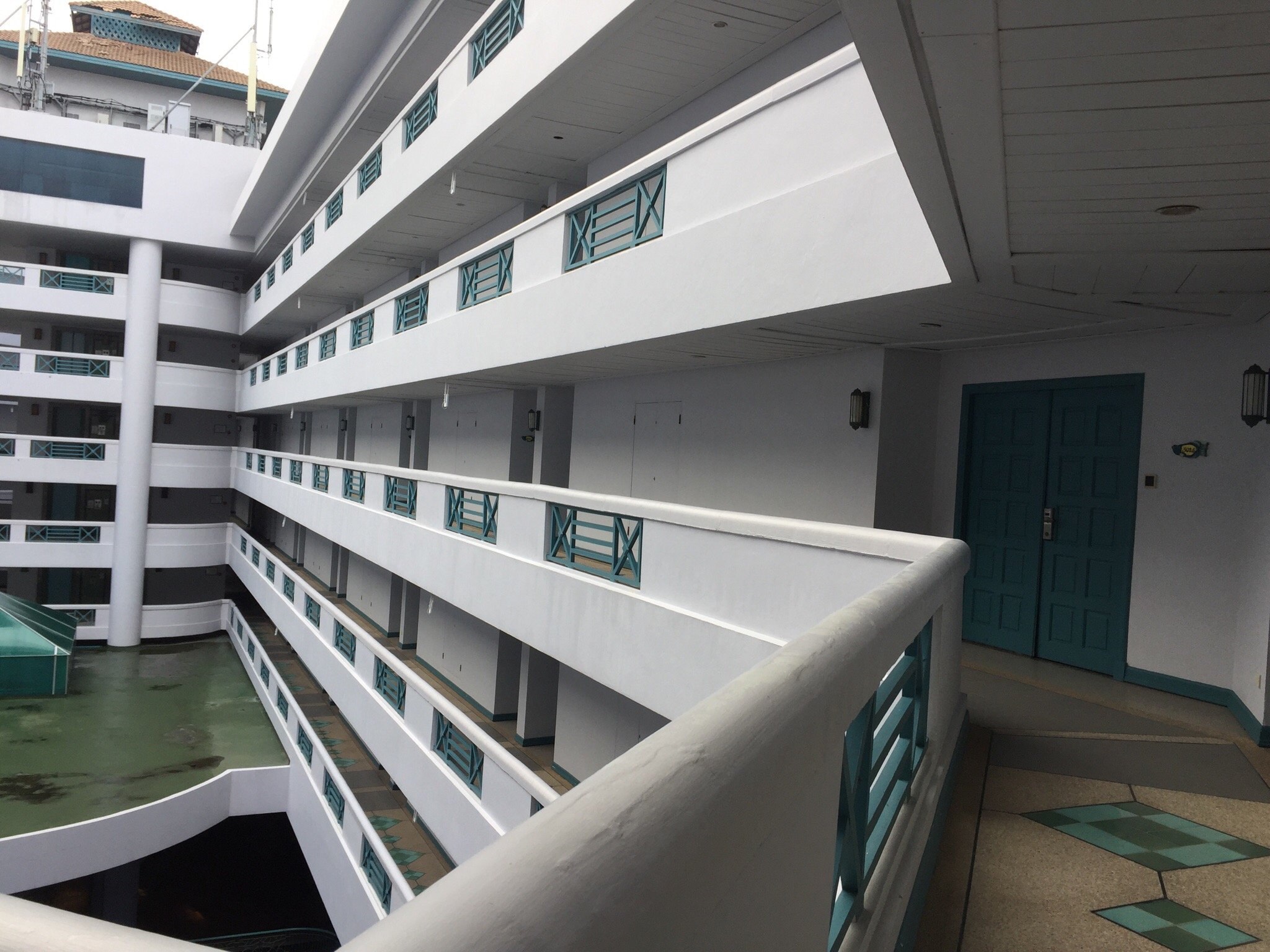 Hotel photo 1 of BP Samila Beach Hotel.