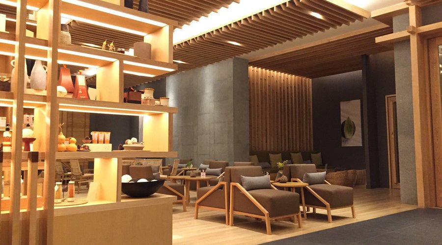 The latest Let's Relax spa in Thonglor