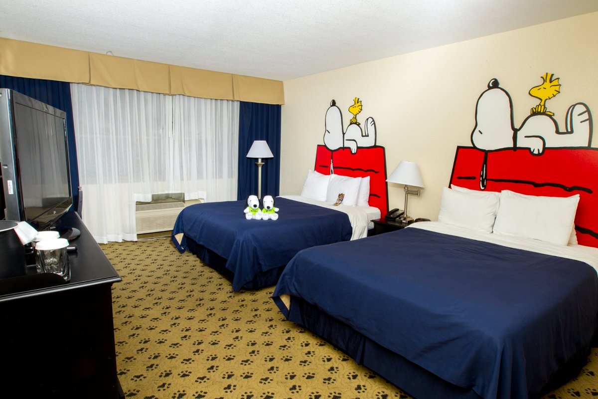 Knott's Berry Farm Hotel Rooms: Pictures & Reviews - Tripadvisor