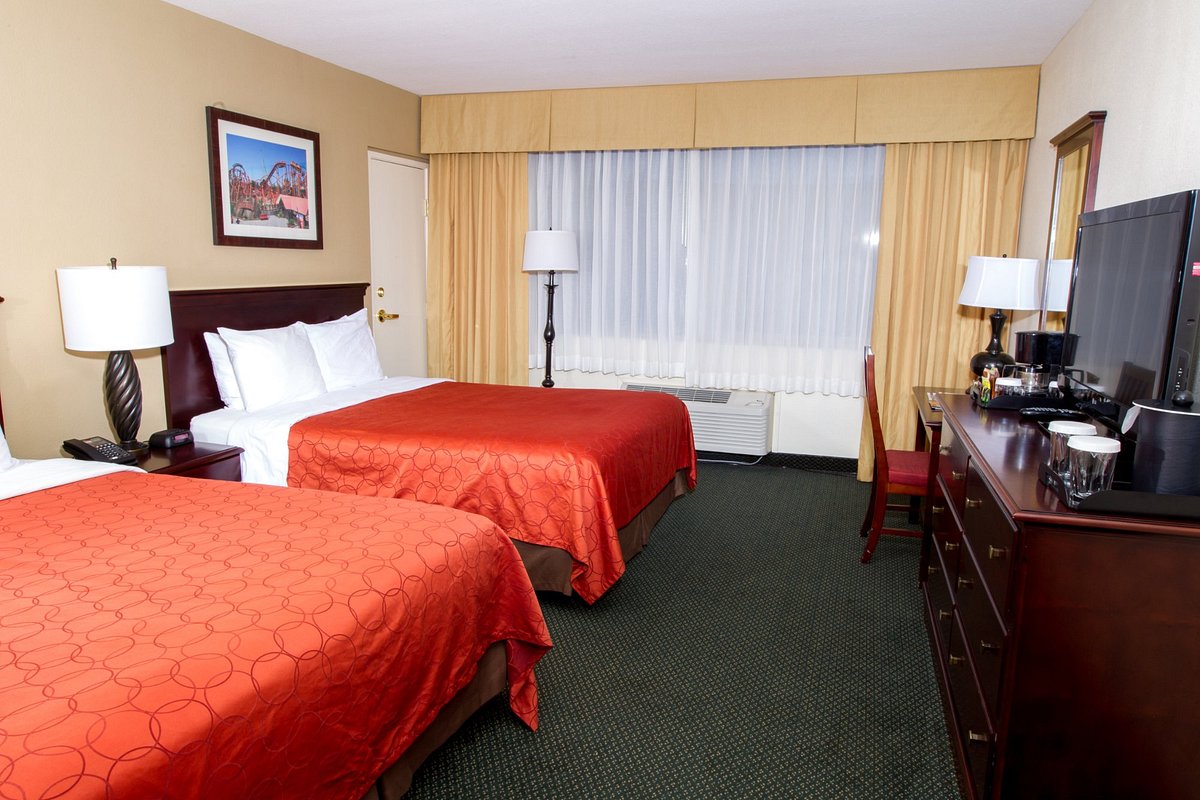 Knott's Berry Farm Hotel Rooms: Pictures & Reviews - Tripadvisor