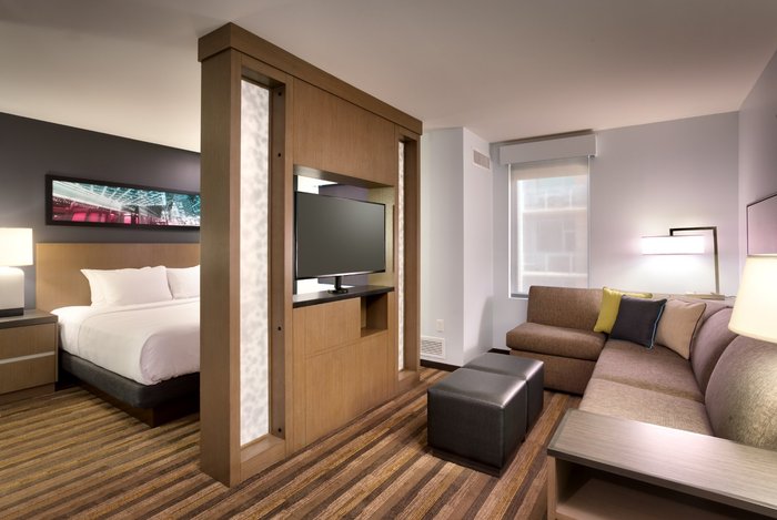 Hyatt House Portland/Downtown Rooms: Pictures & Reviews - Tripadvisor