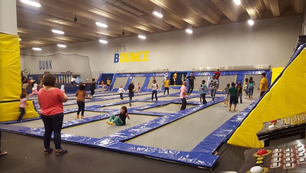 Bounce trampoline clearance sports