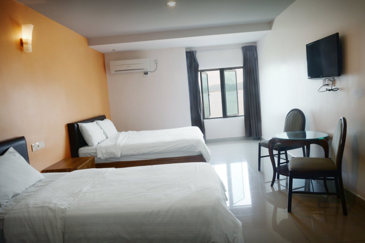 Brezza Hotel Rooms: Pictures & Reviews - Tripadvisor