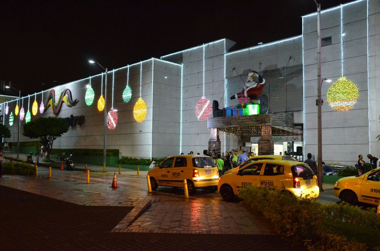 Adidas centro shop comercial multicentro ibague