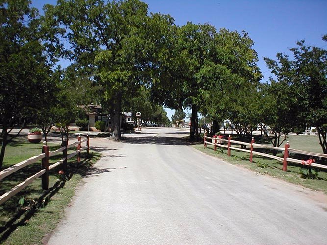 OAKWOOD RV RESORT - Campground Reviews (Fredericksburg, TX)