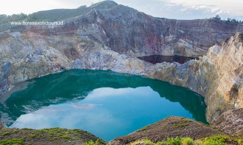 Sumba Flores Komodo,Discovery tours