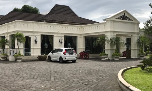Museum Batik Danar Hadi