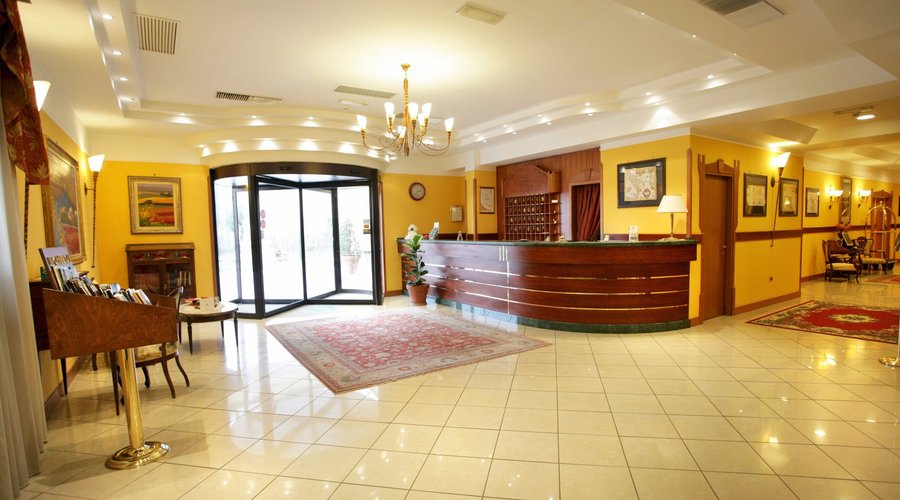 Hall