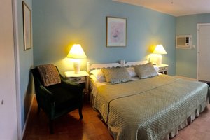 Room & Suite