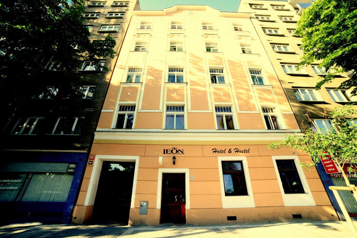 hotel leon praha holešovice