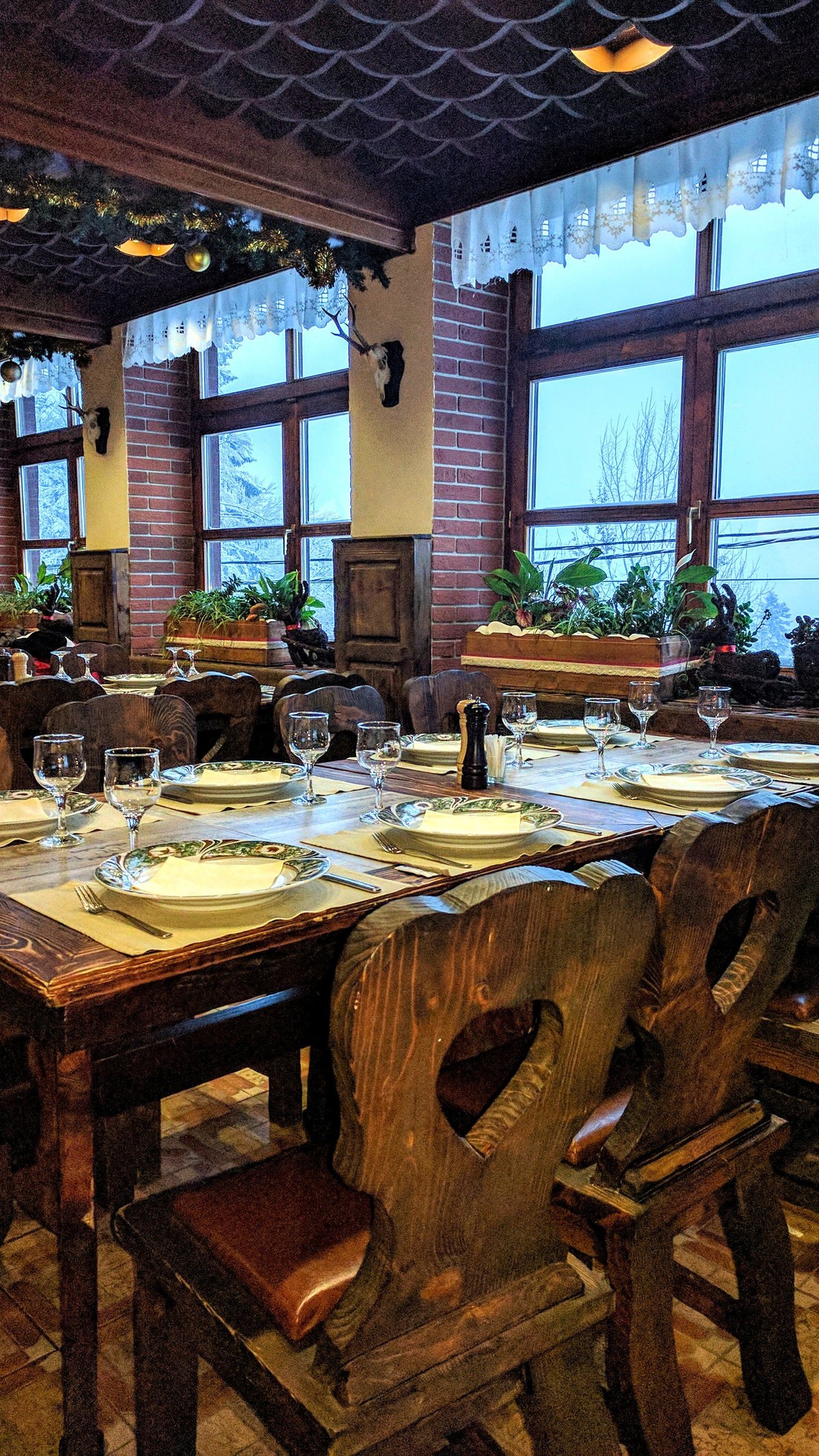 Cabana Vanatorilor Restaurant, Предял - фото ресторана - Tripadvisor