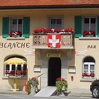 Facade restaurant