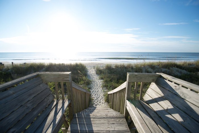 SANDPEBBLE BEACH CLUB SURFSIDE BEACH A RAMADA BY WYNDHAM image