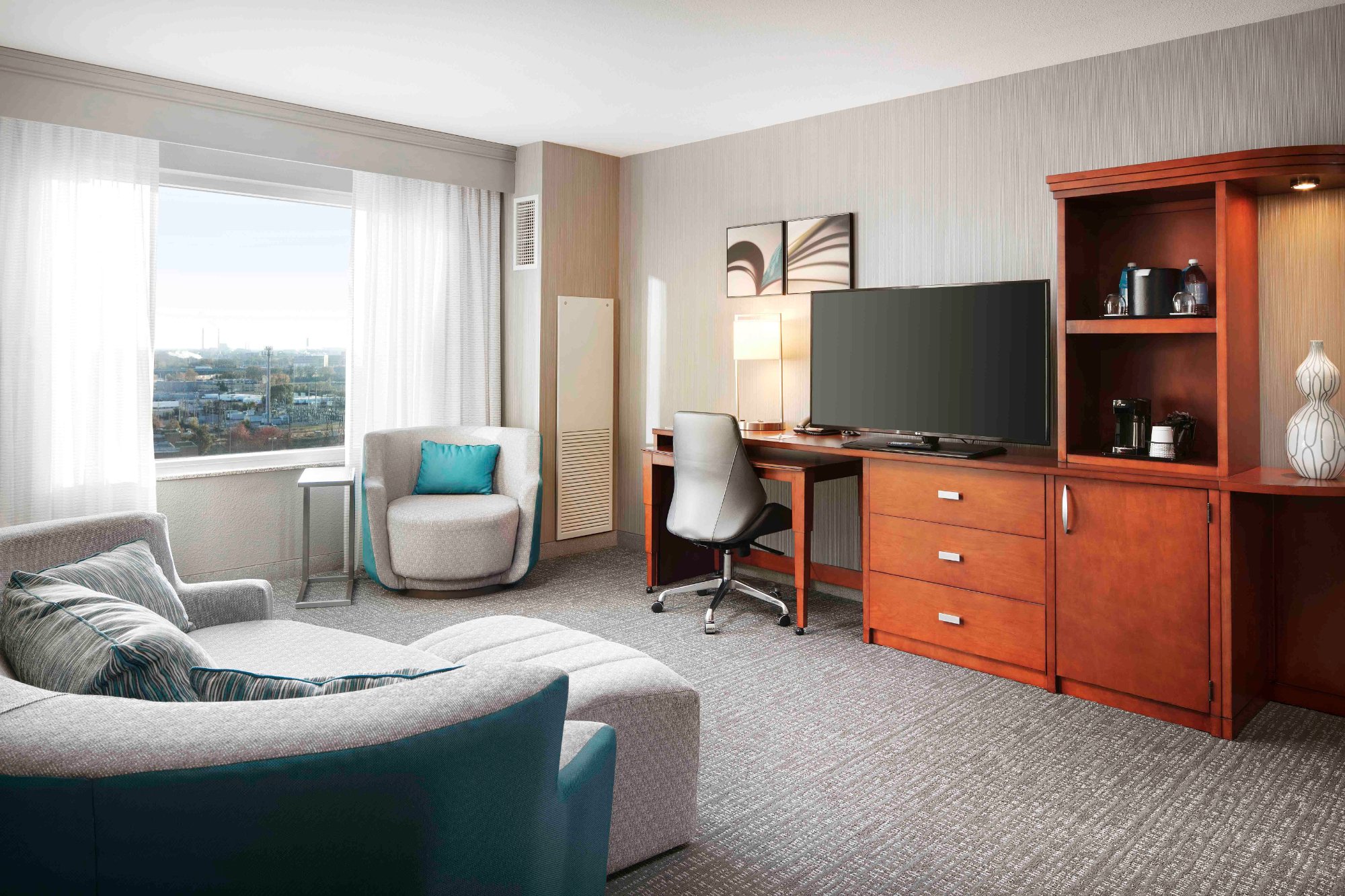 COURTYARD BY MARRIOTT INDIANAPOLIS DOWNTOWN 161 1 8 6 Updated   Enjoy Our Comfy Sofa 