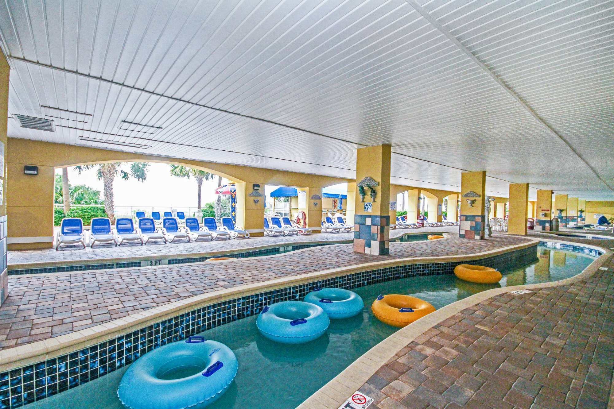 CAMELOT BY THE SEA Prices Hotel Reviews Myrtle Beach SC