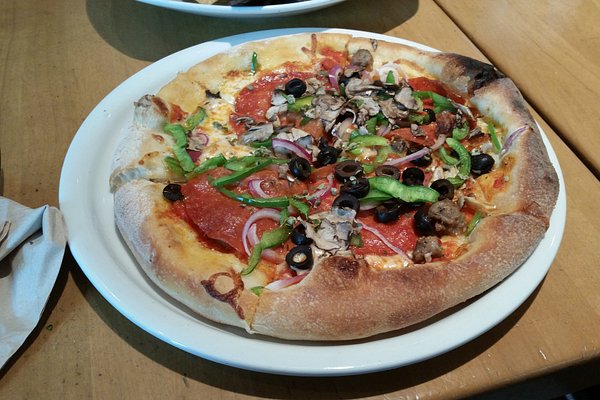 The 10 Best Pizza Places in Orlando Near Disney!