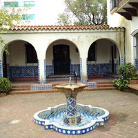 patio y fuente