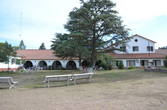 hotel almirante brown villa del dique