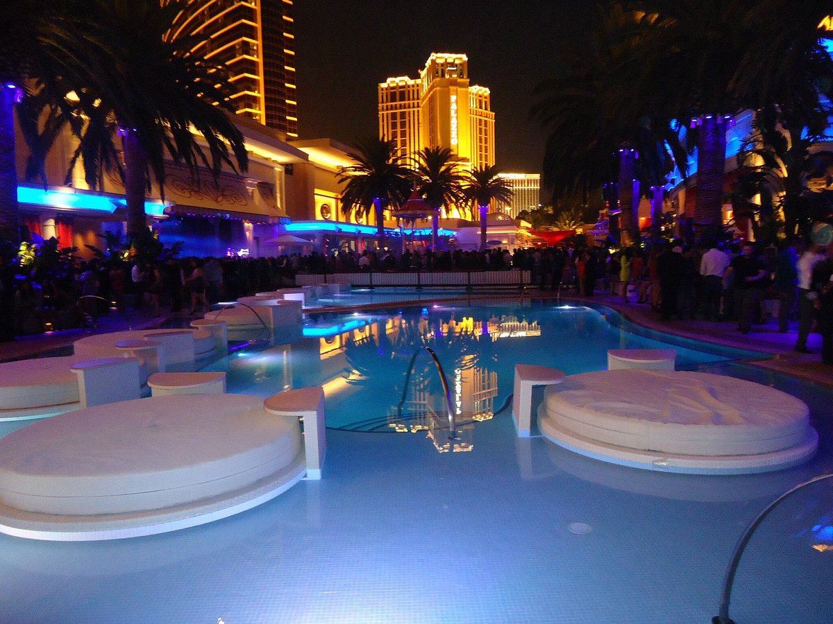 ENCORE BEACH CLUB AT NIGHT (Las Vegas) - All You Need to Know BEFORE You Go