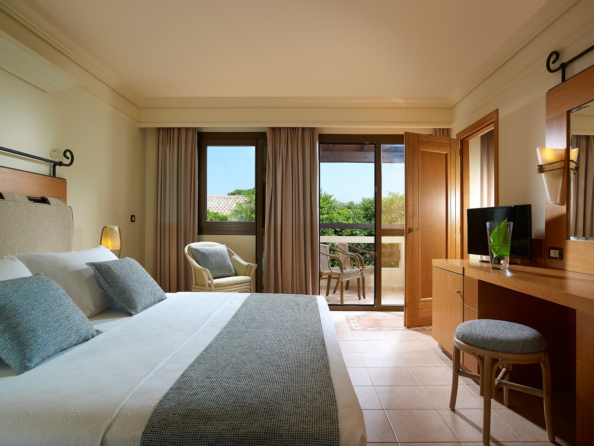 Hotel photo 28 of Aldemar Knossos Royal.