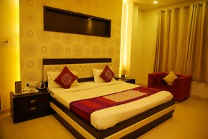 Room & Suite
