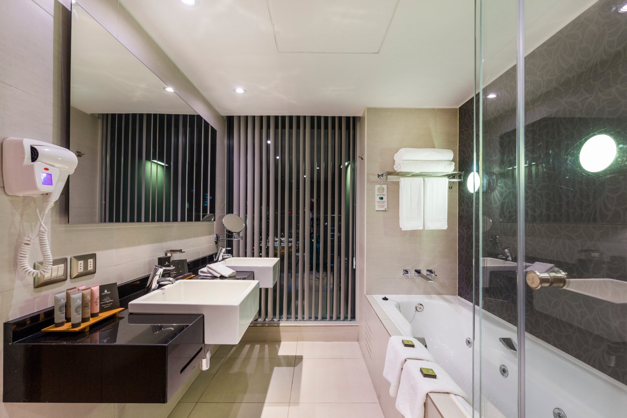 Hotel photo 16 of Best Western Premier Marina Las Condes.