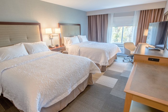 Hampton Inn Amesbury Rooms: Pictures & Reviews - Tripadvisor