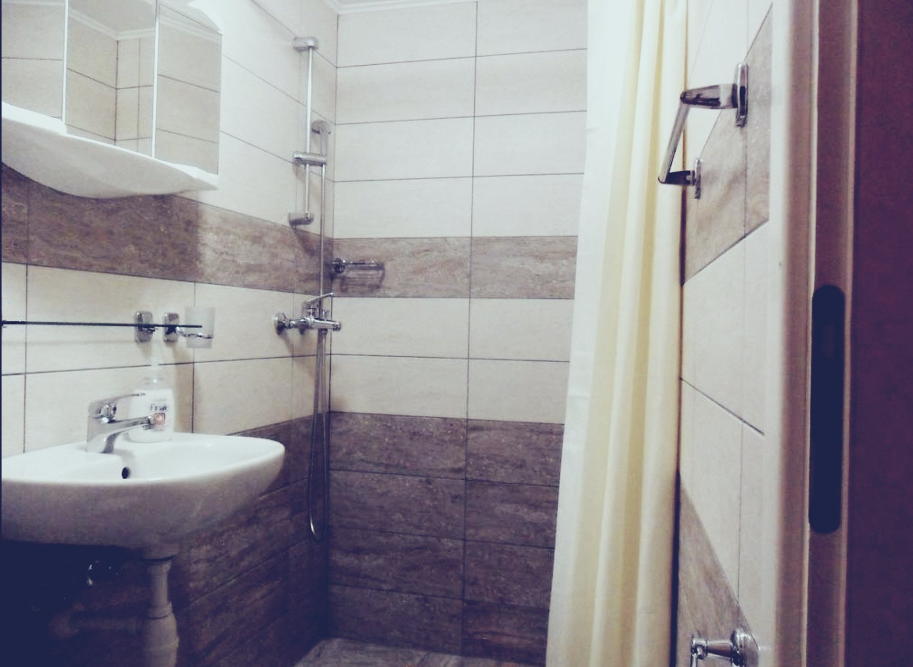 Guest House Korunić by null