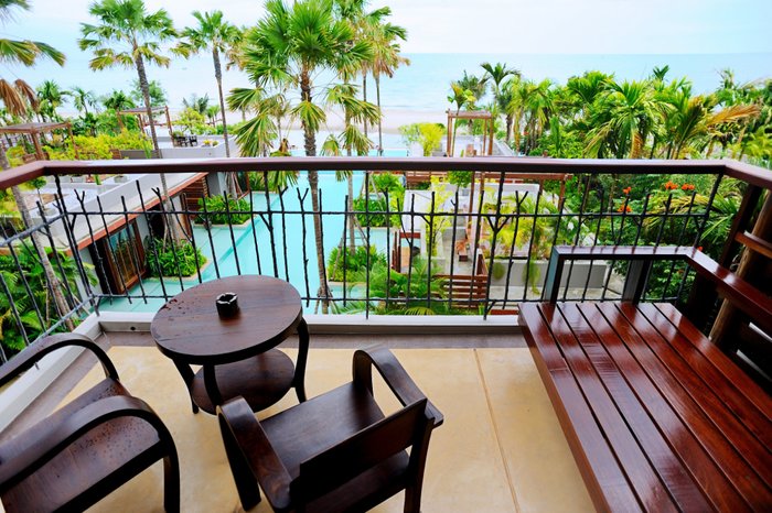 RELO' The Urban Escape Hua Hin - Hua Hin Beachfront Hotel