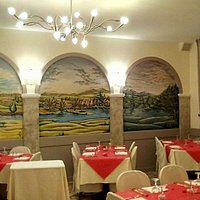 Un bellissimo locale adatto a feste, cene tra amici e di coppia!!