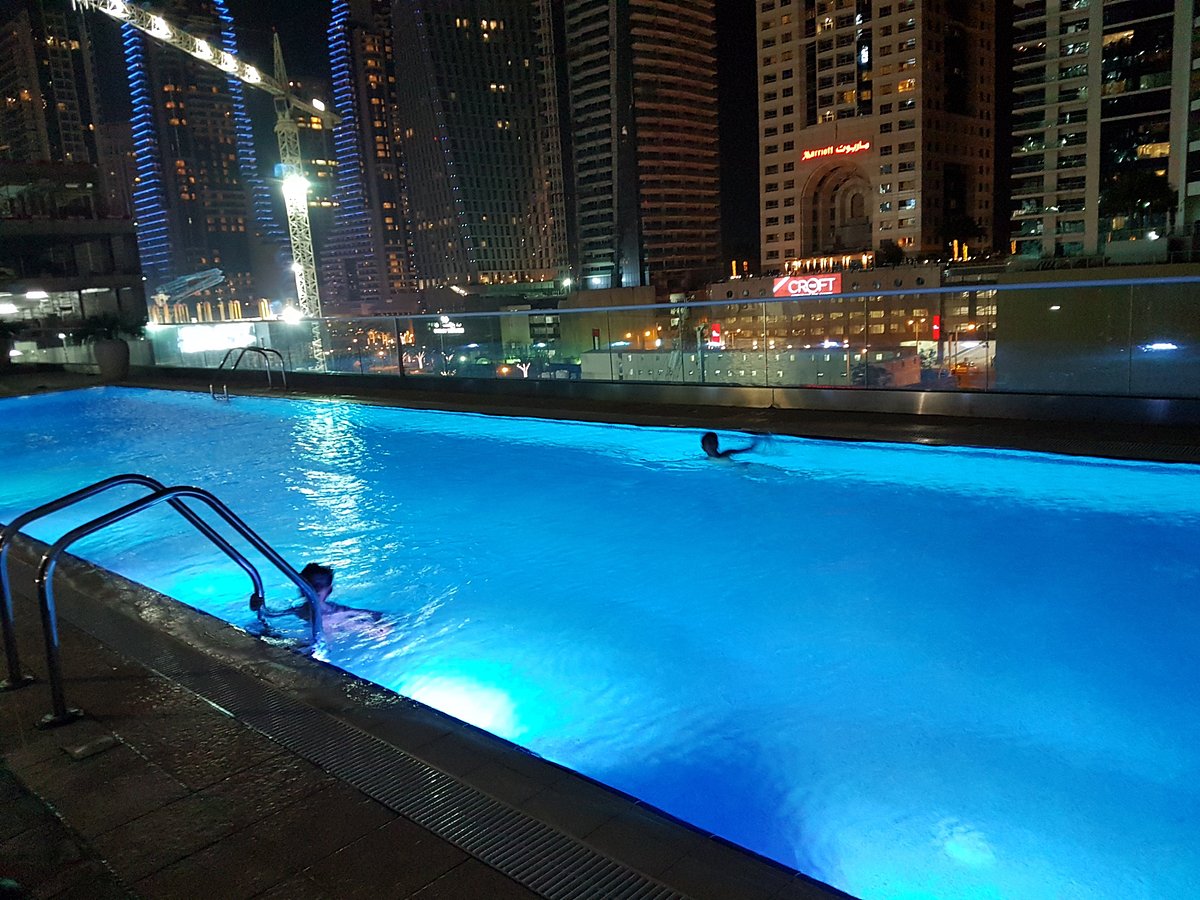 Dusit princess dubai marina. Marina heights.