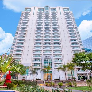 Fachada Biarritz Hplus Long Stay