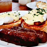 Eggs benedict
