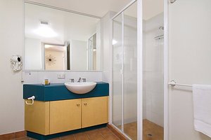 Room & Suite