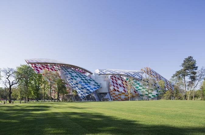 Fondation Louis Vuitton, Paris, Frank Gehry, 2014.  Architettura  futuristica, Architettura moderna, Architettura